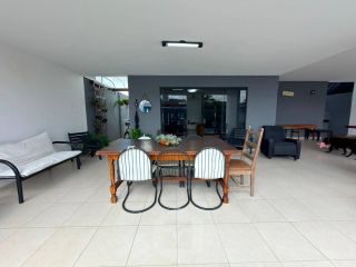 Casa em Condomínio Fechado | 4 Quartos | Piscina | Energia Solar | Área Gourmet