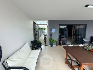 Casa em Condomínio Fechado | 4 Quartos | Piscina | Energia Solar | Área Gourmet