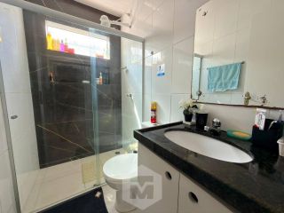 Casa em Condomínio Fechado | 4 Quartos | Piscina | Energia Solar | Área Gourmet