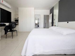 Casa em Condomínio Fechado | 4 Quartos | Piscina | Energia Solar | Área Gourmet