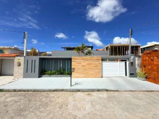Casa em Condomínio Fechado | 4 Quartos | Piscina | Energia Solar | Área Gourmet