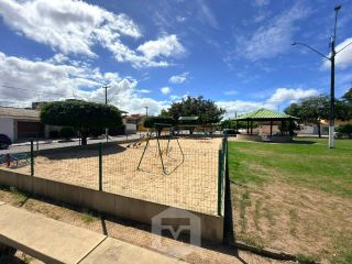 Casa em Condomínio Fechado | 4 Quartos | Piscina | Energia Solar | Área Gourmet