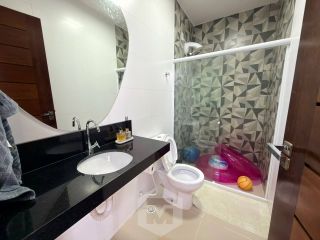 Casa em Condomínio fechado com 4 quartos – Porteira Fechada