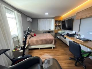 Casa em Condomínio fechado com 4 quartos – Porteira Fechada