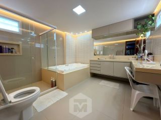 Casa em Condomínio fechado com 4 quartos – Porteira Fechada