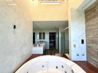 CASA À VENDA | CONDOMÍNIO ATLANTIS - Vista mar definitiva | Quadra privilegiada