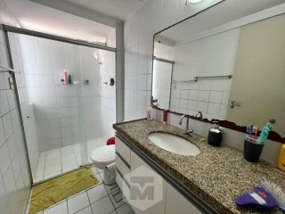 APARTAMENTO AMPLO COM 3 QUARTOS