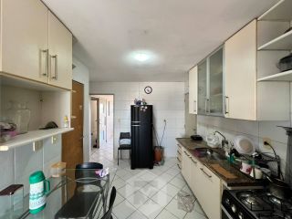 APARTAMENTO AMPLO COM 3 QUARTOS