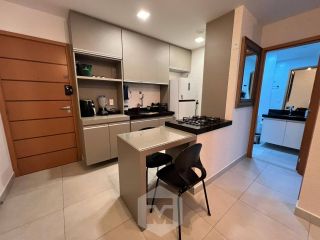 Apartamento mobiliado, nascente, com 2 quartos e 2 vagas