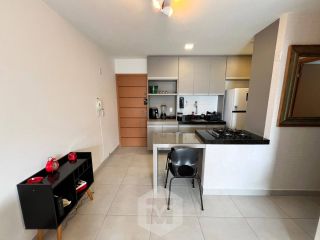 Apartamento mobiliado, nascente, com 2 quartos e 2 vagas