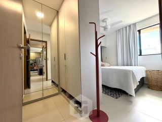 Apartamento mobiliado, nascente, com 2 quartos e 2 vagas