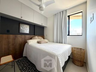 Apartamento mobiliado, nascente, com 2 quartos e 2 vagas