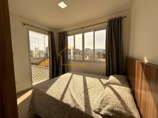 VENDE-SE: Apartamento com 2 quartos.  Bairro meia praia - Itapema