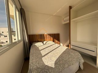 VENDE-SE: Apartamento com 2 quartos.  Bairro meia praia - Itapema