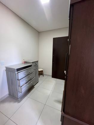 Chácara à Venda com piscina