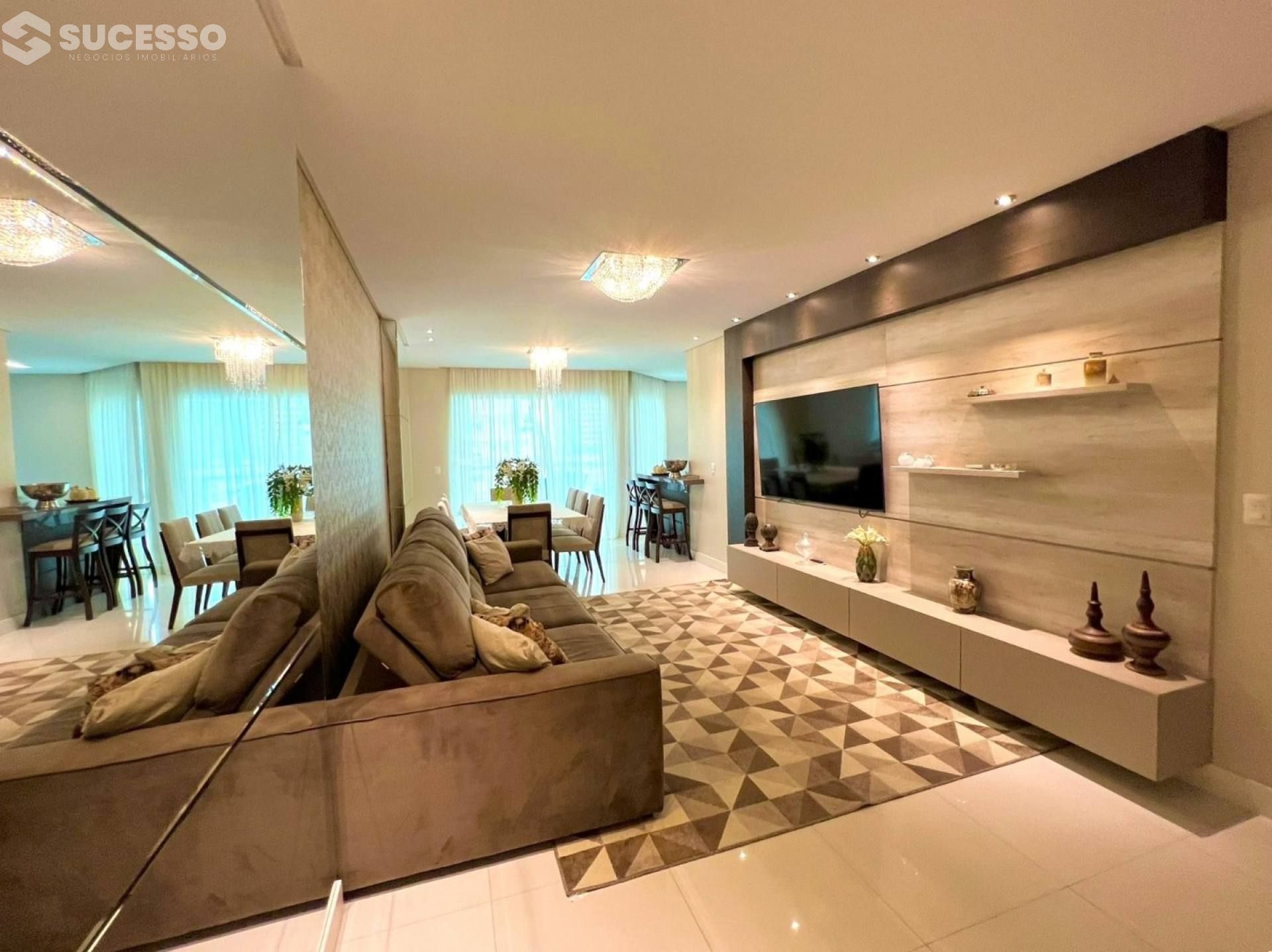 Apartamento Mobiliado Para Vender 3 suítes no bairro Centro em Itapema