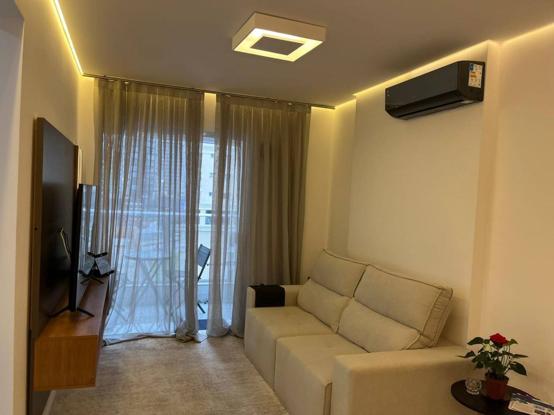 Apartamento Mobiliado À Venda no bairro Morretes em Itapema