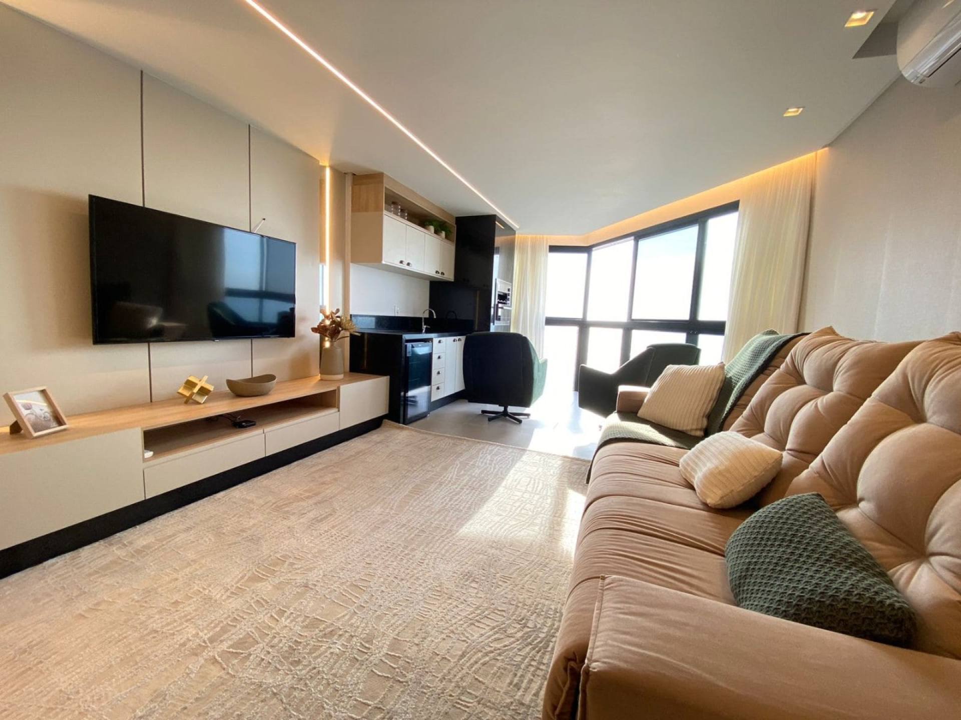 Apartamento Vista Mar Mobiliado À Venda no Perequê - Porto Belo
