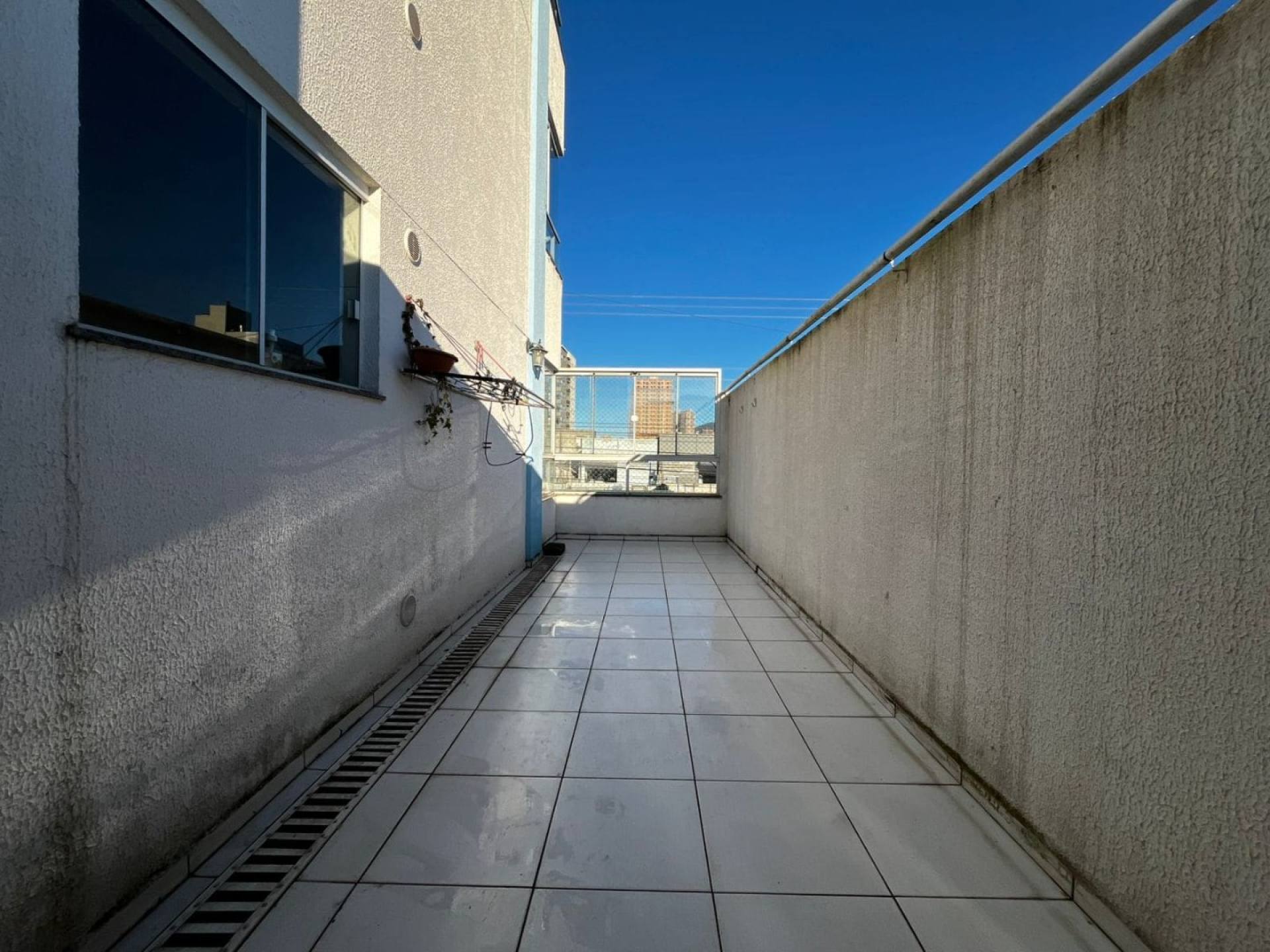 Apartamento Diferenciado de 2 Quartos – Morretes, Itapema