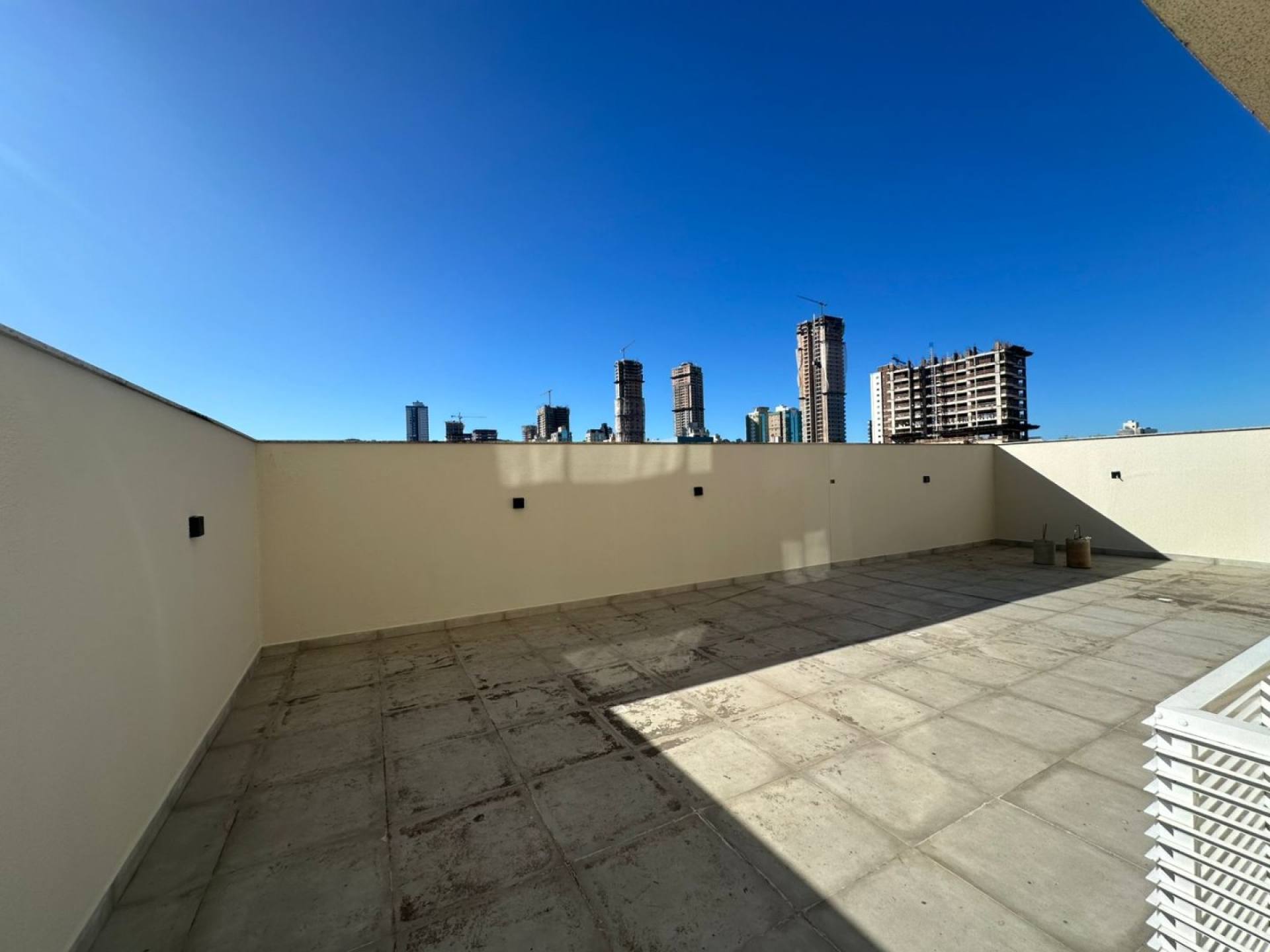Apartamento Novo Para Vender com 2 quartos 1 suítes no bairro Tabuleiro dos Oliveiras, Itapema