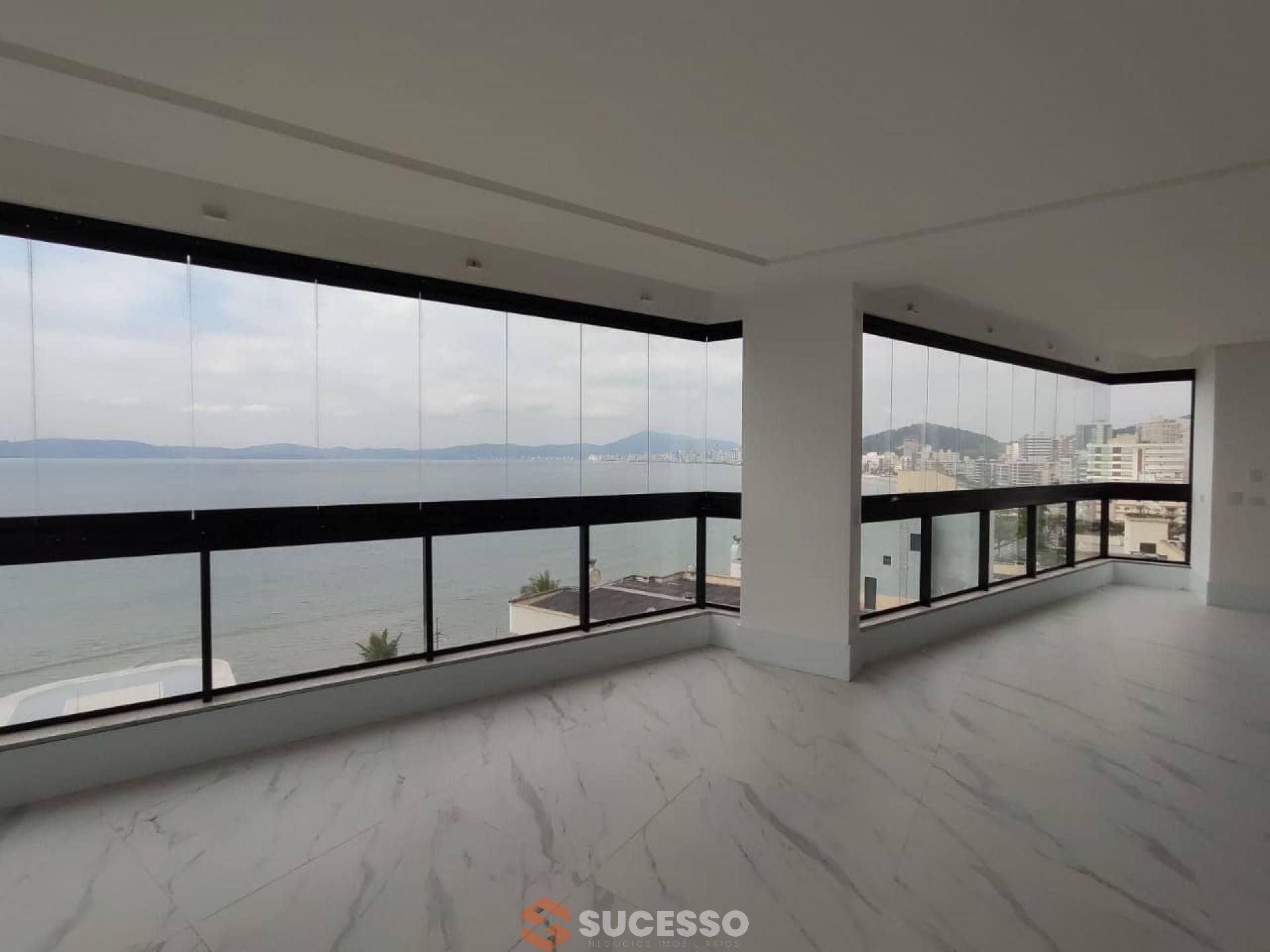 Apartamento Novo À Venda no Infinity Club Vista Mar com 4 suítes em Itapema