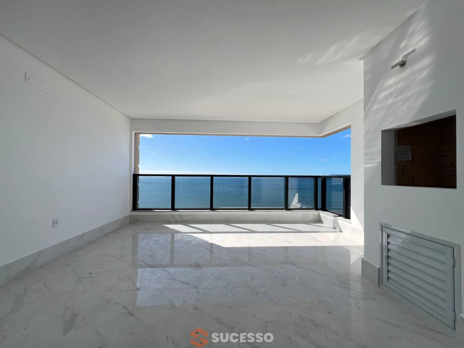 Apartamento Novo Para Vender com 4 suítes no bairro Centro em Itapema