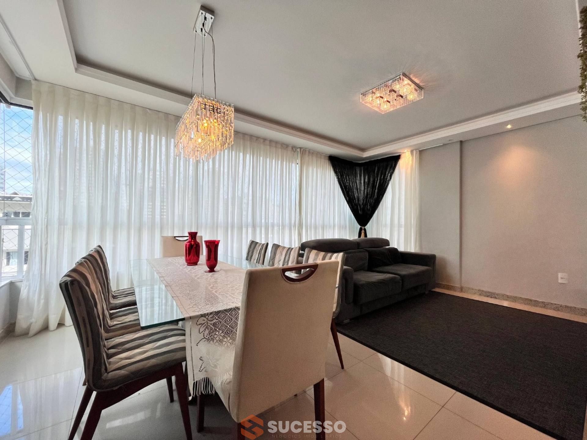 Apartamento Para Vender com 3 quartos no bairro Meia Praia em Itapema