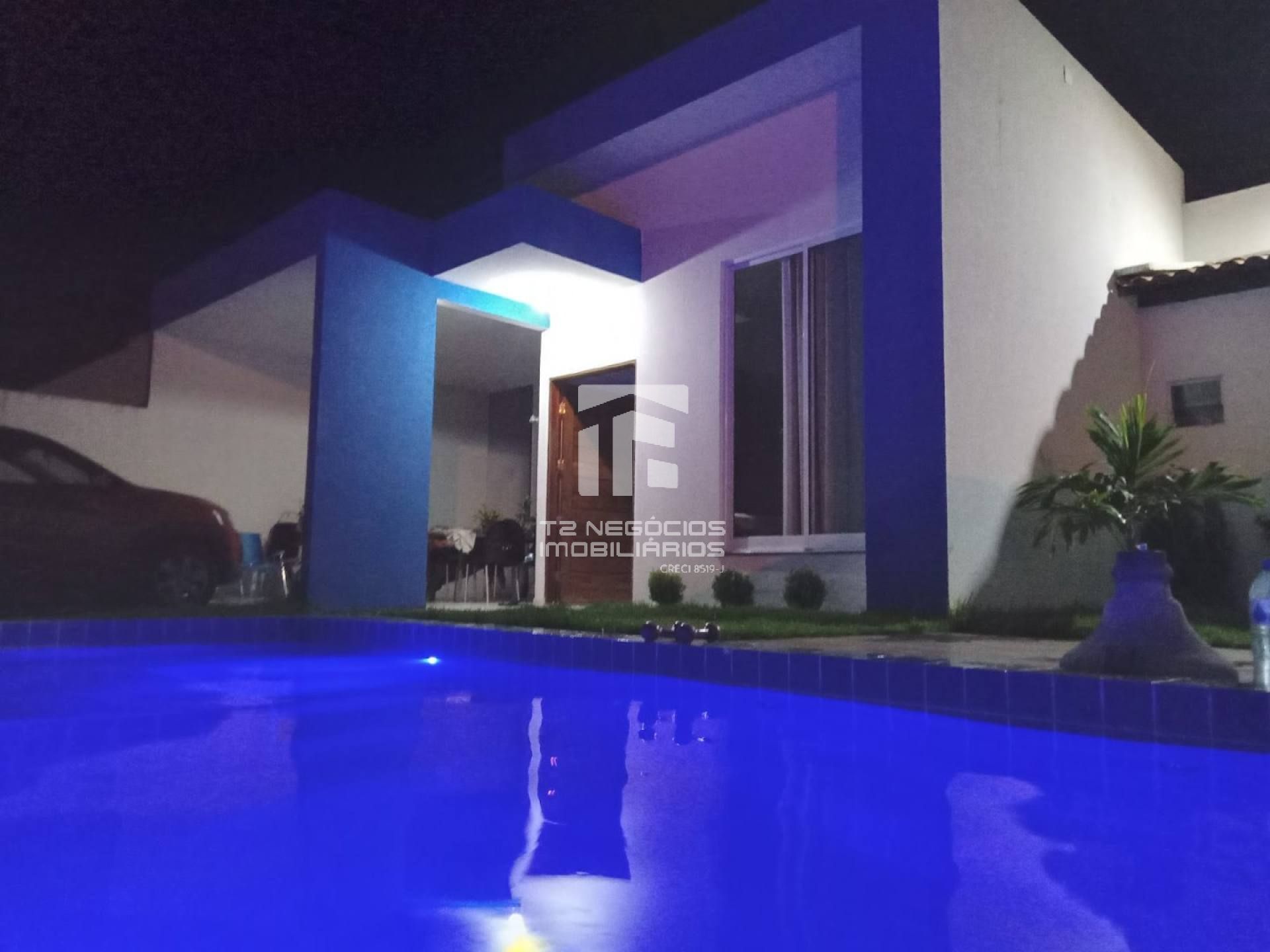 Casa de Condomínio Para Vender com 3 quartos 1 suítes no bairro em Marechal Deodoro