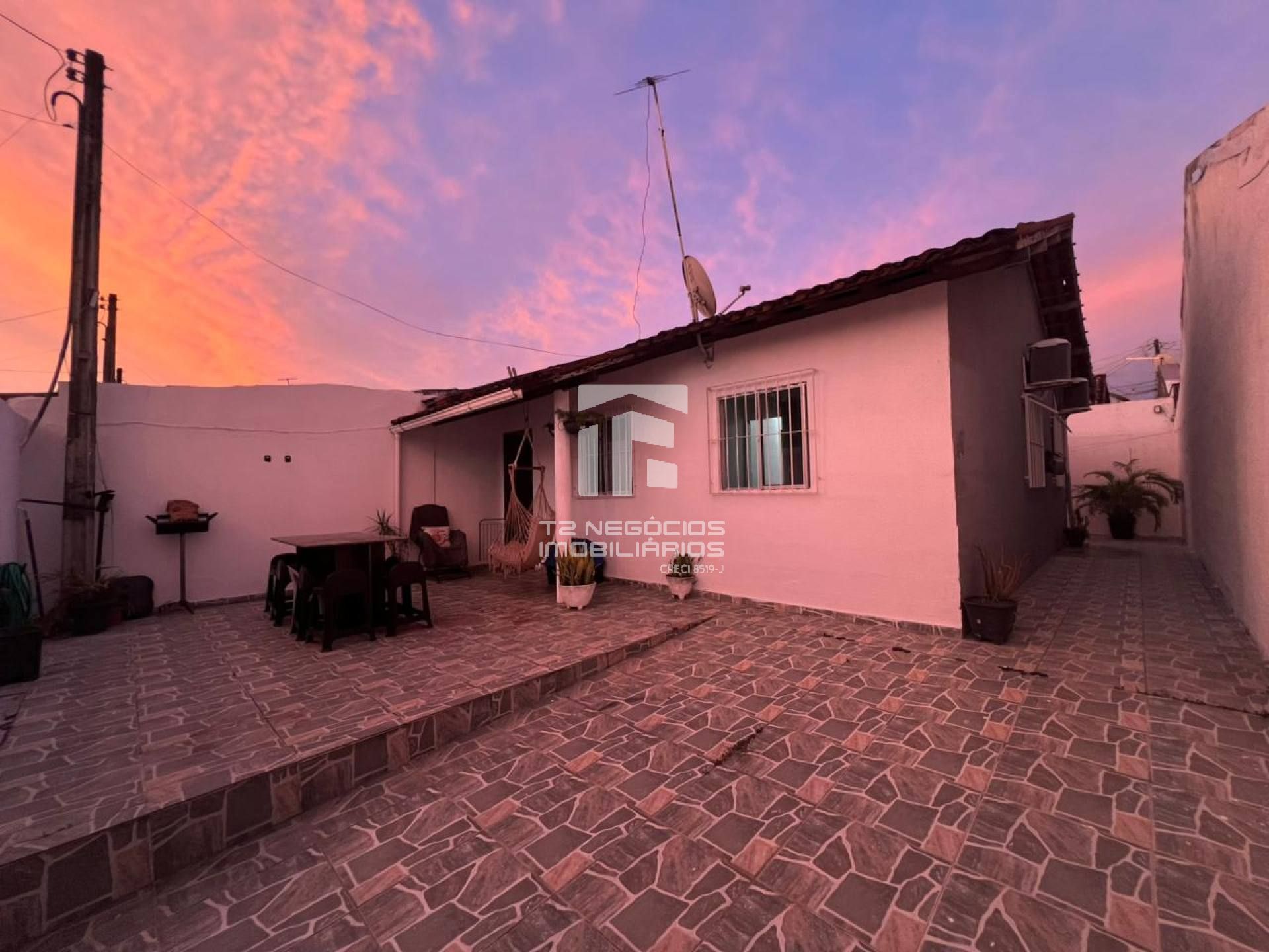 Casa de Condomínio Para Vender com 3 quartos no bairro - benedito bentes - recanto