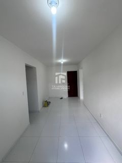 Apartamento Para Vender com 2 quartos - Condomínio Village da Alvorada, Benedito Bentes, Maceió