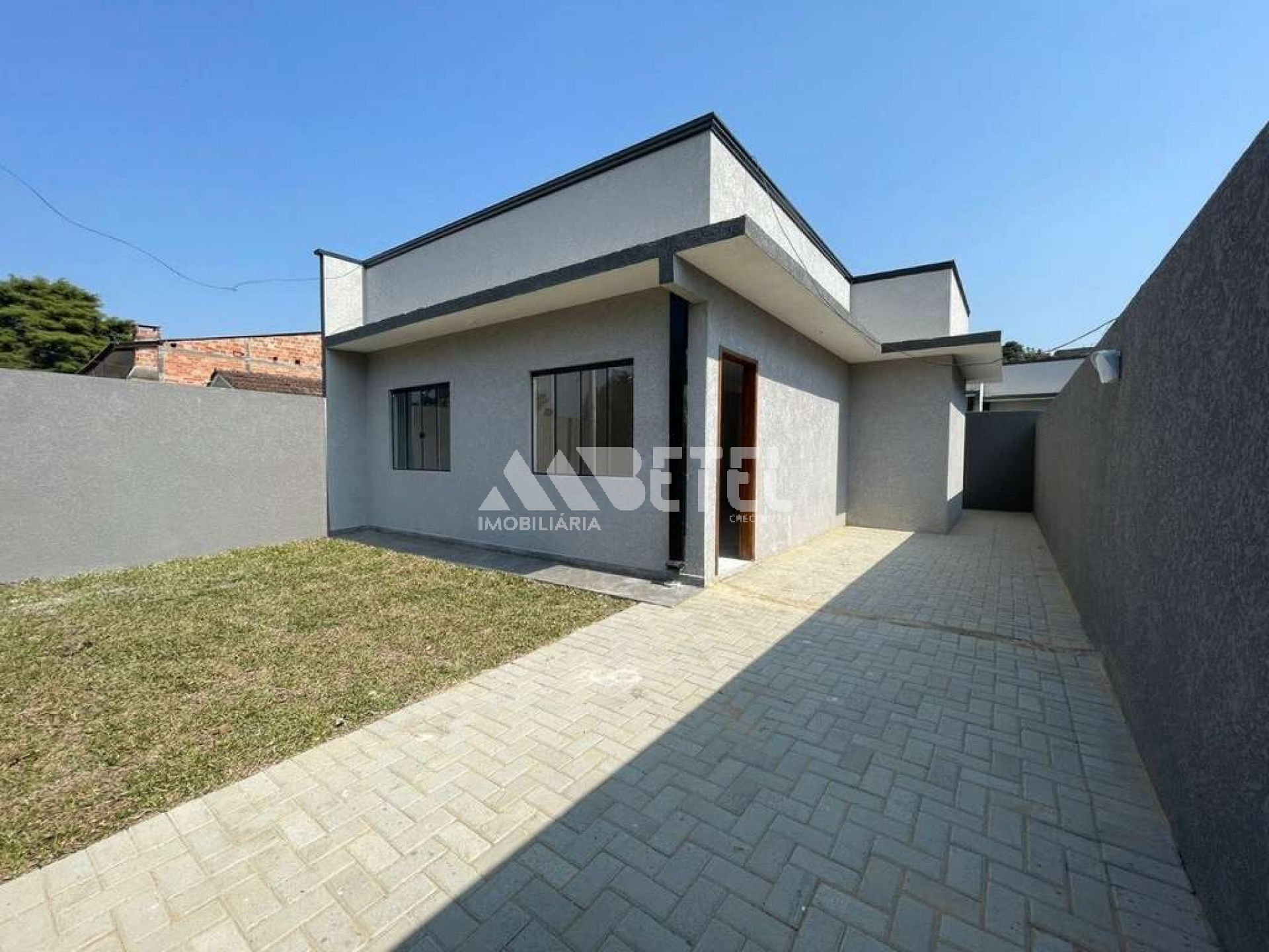Casa a venda em Araucária