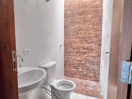 Sobrado com 3 Quartos e Churrasqueira no Vitória Régia – Em construção!