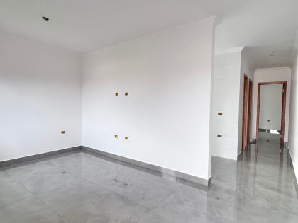 Casa Nova com 2 Quartos e Amplo Terreno no Capela Velha – Araucária