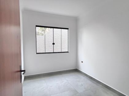 Casa Nova com 2 Quartos e Amplo Terreno no Capela Velha – Araucária