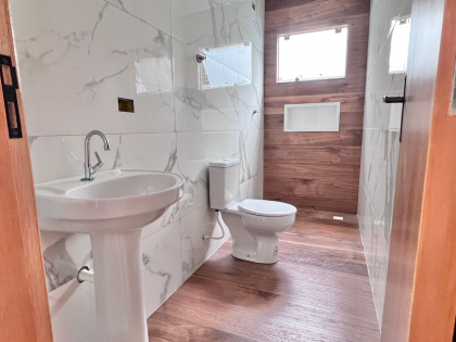 Casa Nova com 2 Quartos e Amplo Terreno no Capela Velha – Araucária
