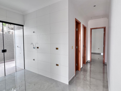 Casa Nova com 2 Quartos e Amplo Terreno no Capela Velha – Araucária