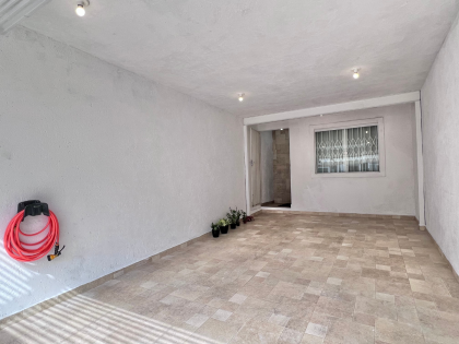 Sobrado no Vitória Régia 3 quartos, sacada e churrasqueira