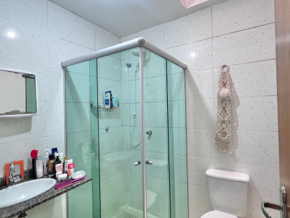 Sobrado no Vitória Régia 3 quartos, sacada e churrasqueira