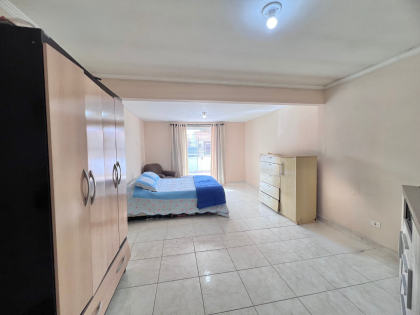 Sobrado no Vitória Régia 3 quartos, sacada e churrasqueira