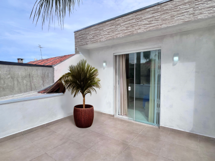 Sobrado no Vitória Régia 3 quartos, sacada e churrasqueira