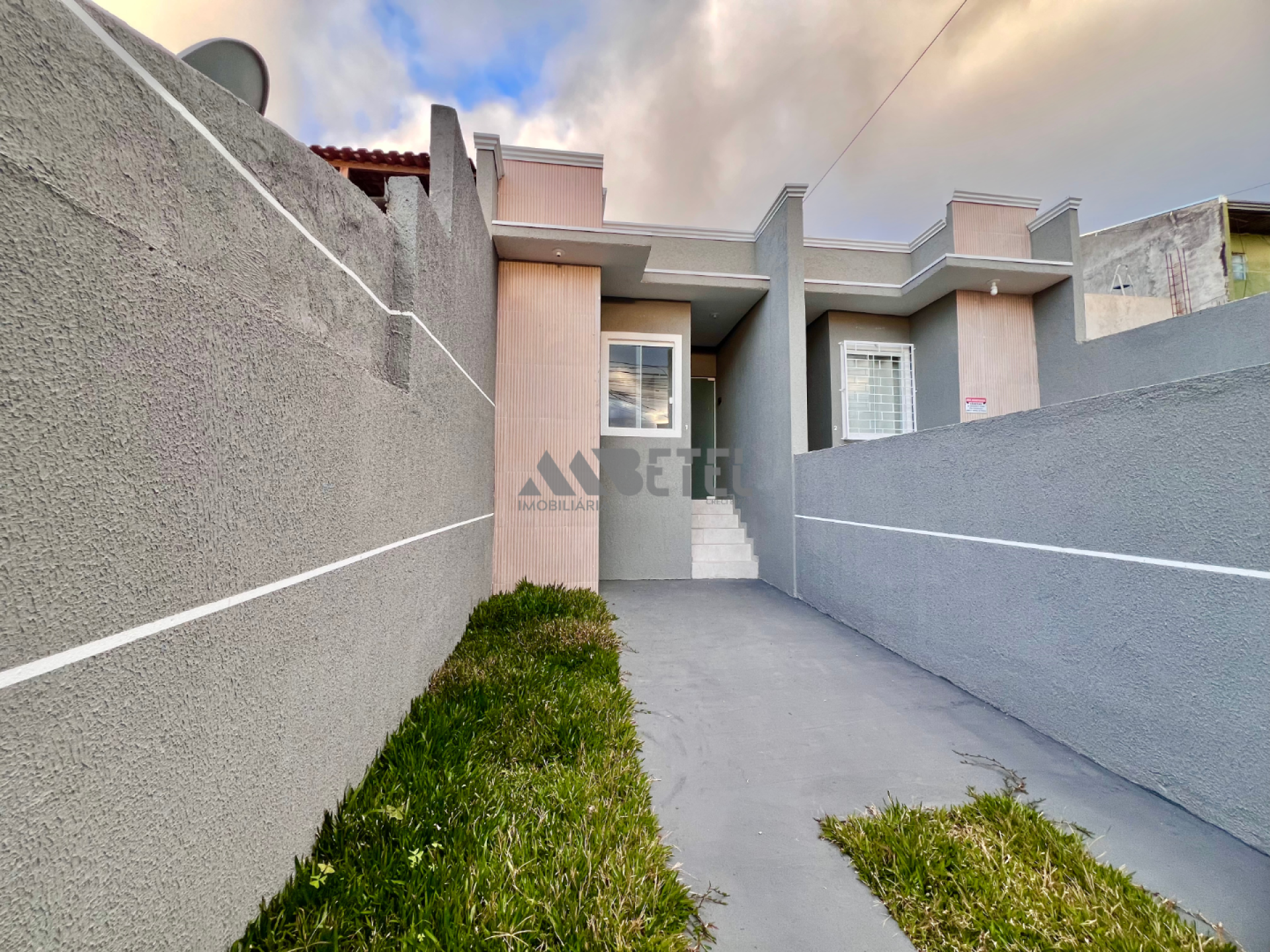 Casa linda com churrasqueira no Campo de Santana!