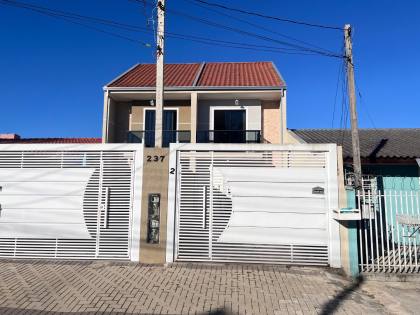 Sobrado semi mobiliado, área gourmet e teto retrátil no Vitória Régia