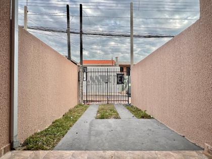 casa arejada, com churrasqueira