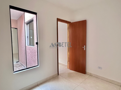 casa arejada, com churrasqueira