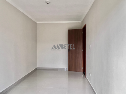 Sobrado amplo no Vitória Régia: 3 quartos, flexibilidade total e entrada facilitada!