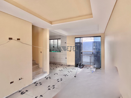 Sobrado espaçoso no Tatuquara – 3 quartos (1 suíte), perto do Terminal e com excelente localização!