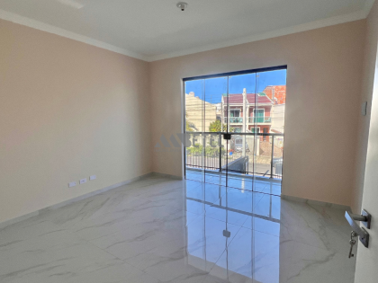 paço e Elegância – Sobrado com Quartos Amplos e Soleiras em Granito