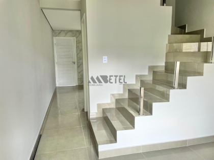 SOBRADO 2 QUARTOS – PRONTO PARA MORAR | VITÓRIA RÉGIA – CURITIBA