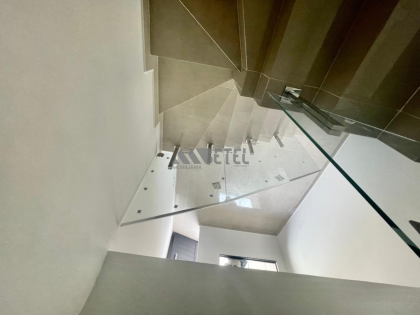 LINDO SOBRADO 2 QUARTOS – VITÓRIA RÉGIA – CURITIBA