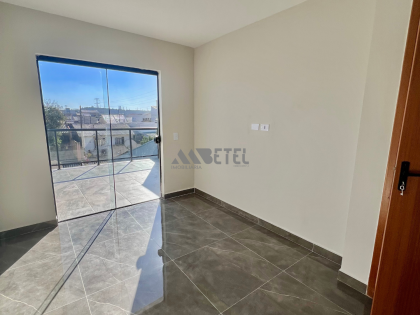 Casa com ático, suíte e varanda ampla no Campo de Santana — pronta para morar!